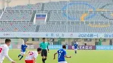 “鲁能足球学校终止免费青训项目，年收费4-6万引发热议”