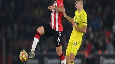 韩国足协倒计时100天世界杯海报：极限超越，团结同行